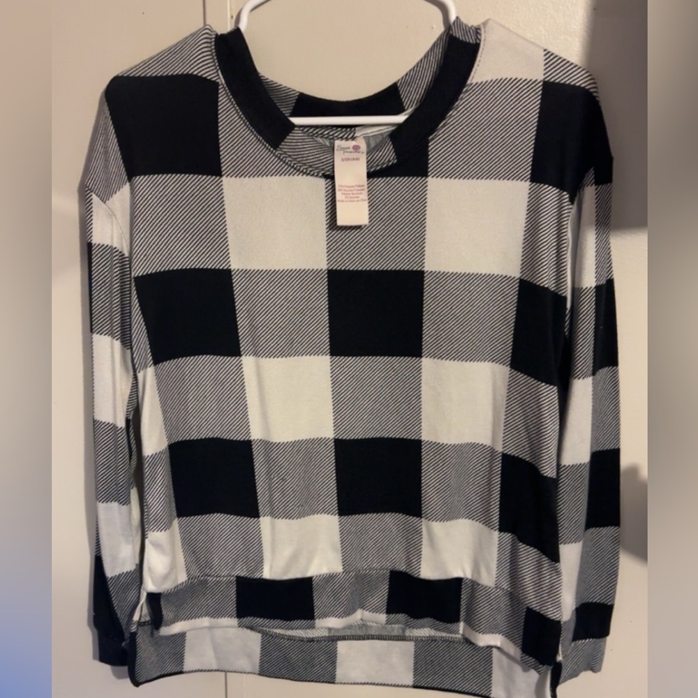 black and white blouse